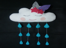 آویز ابر و باران